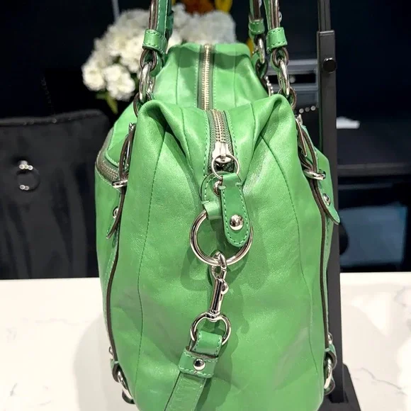 Coach Alexander Bright Green Leather Shoulder Satchel with Silver Hardware - Picture 3 of 8